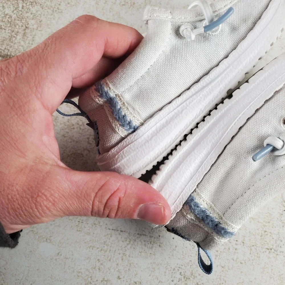 Hey Dude Wally Stretch Sox Kids Shoes Sz 6 White‎ Slip On Round Toe Sneakers